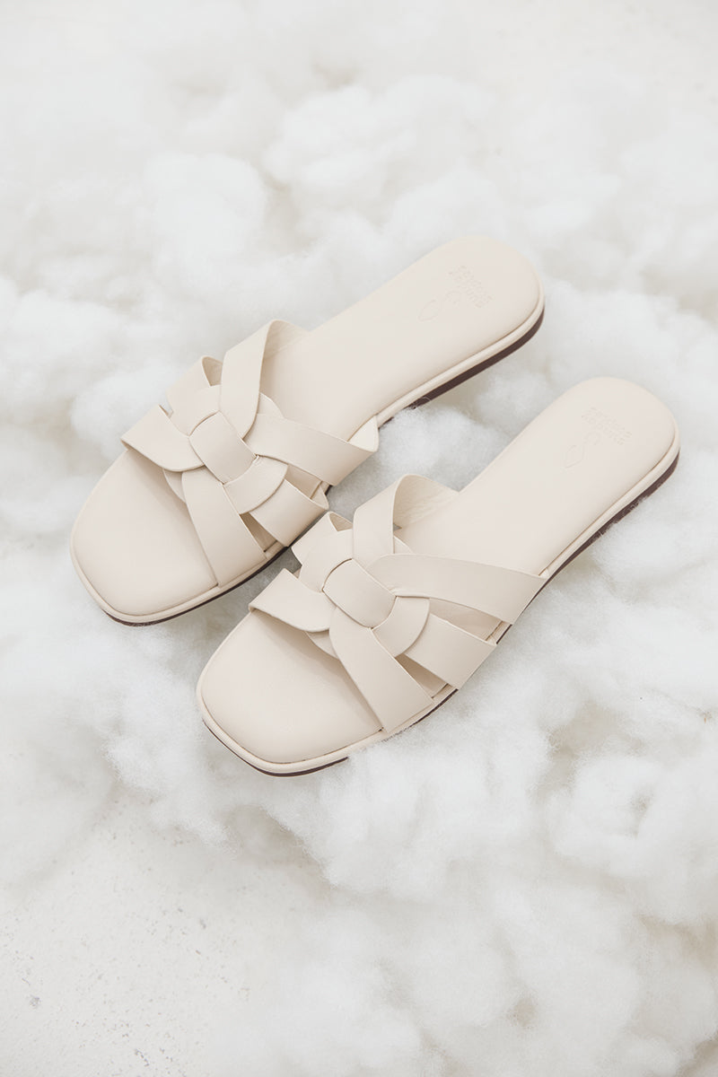 Bondi Cloud Sliders in Cream