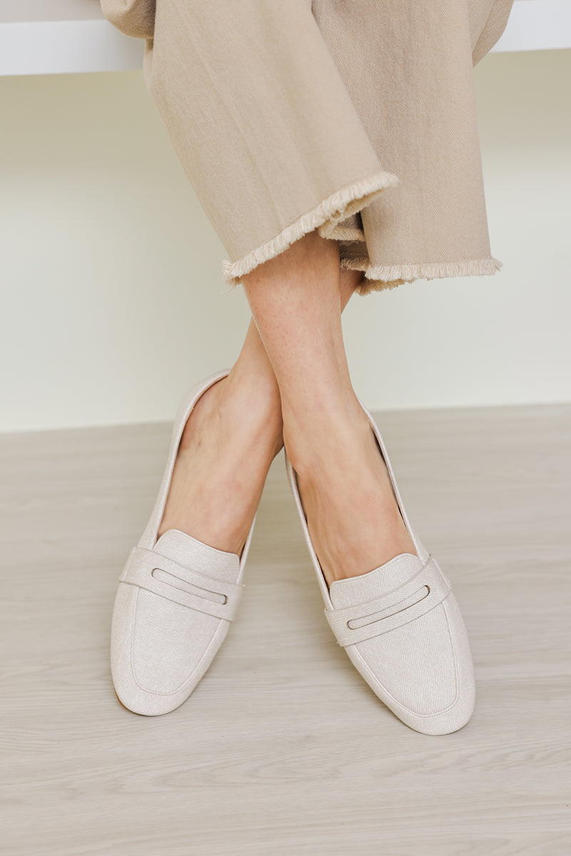 Isla Loafers in Waterpoof Linen