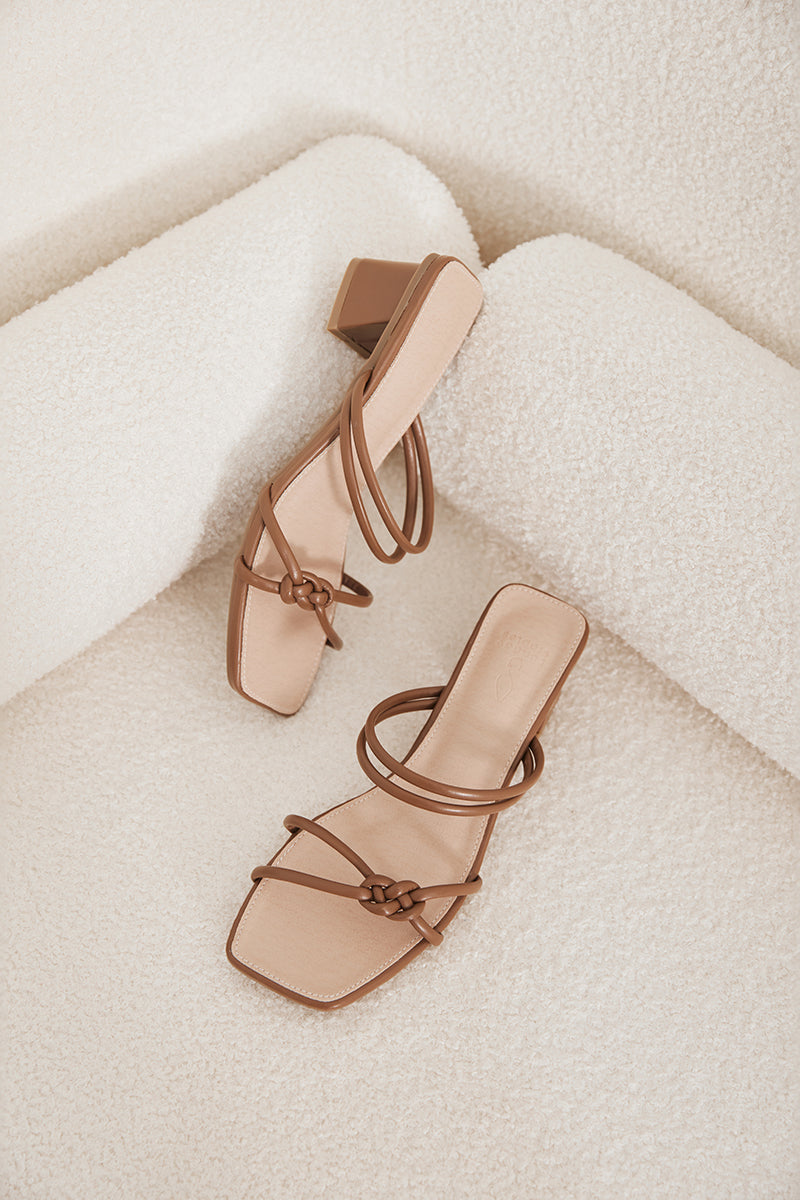 Kaiya Knotted heels in Sepia