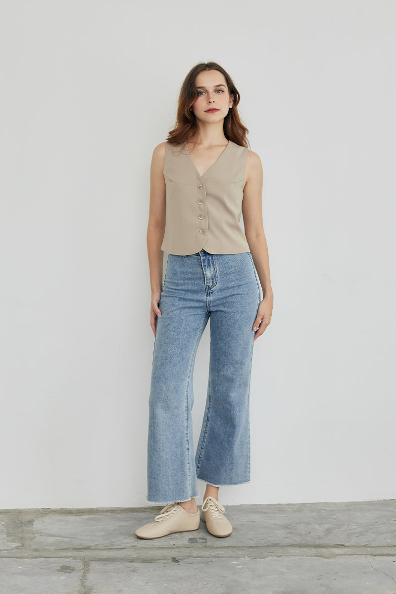 Kennedy Pebbled Sneakers in Taupe