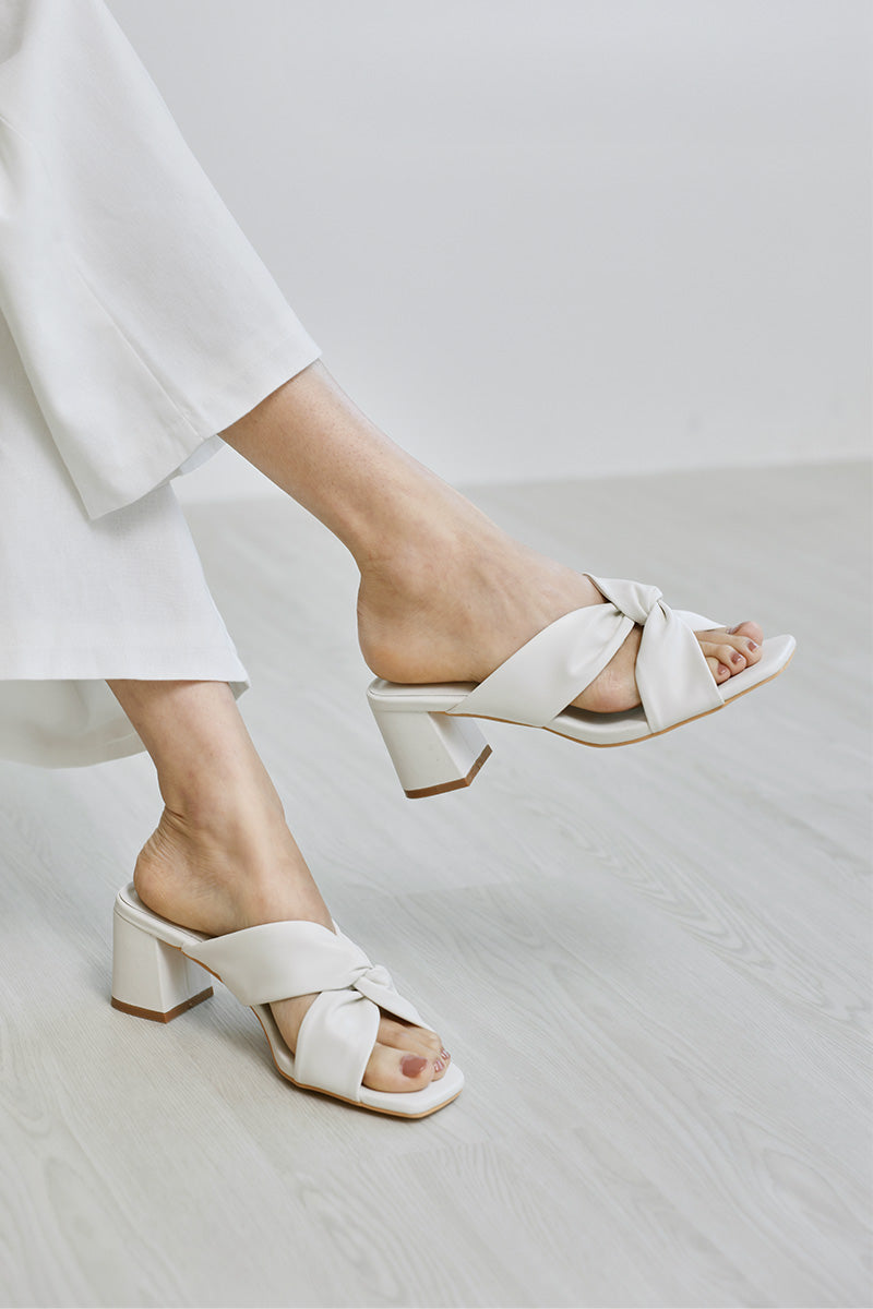 Kessie Knotted Block Heels in Cream