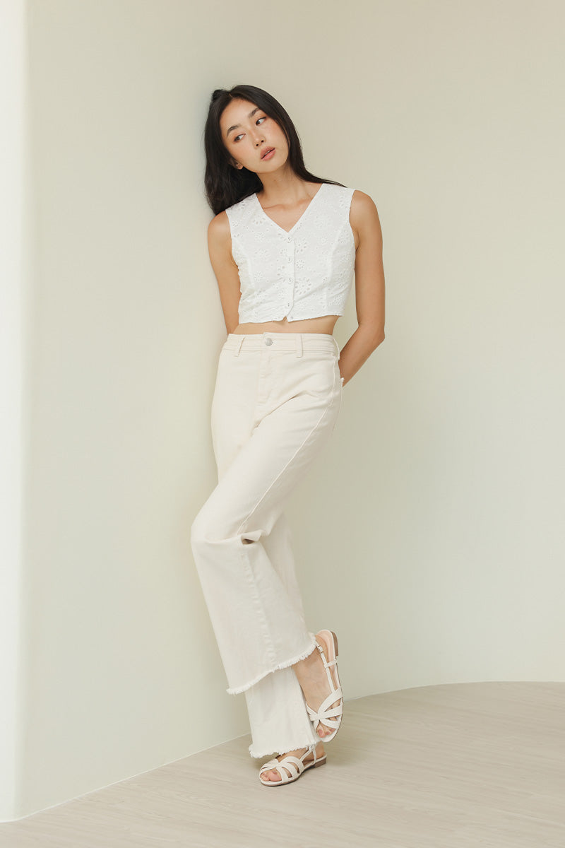 Lovi Interlocking Sandals in Cream