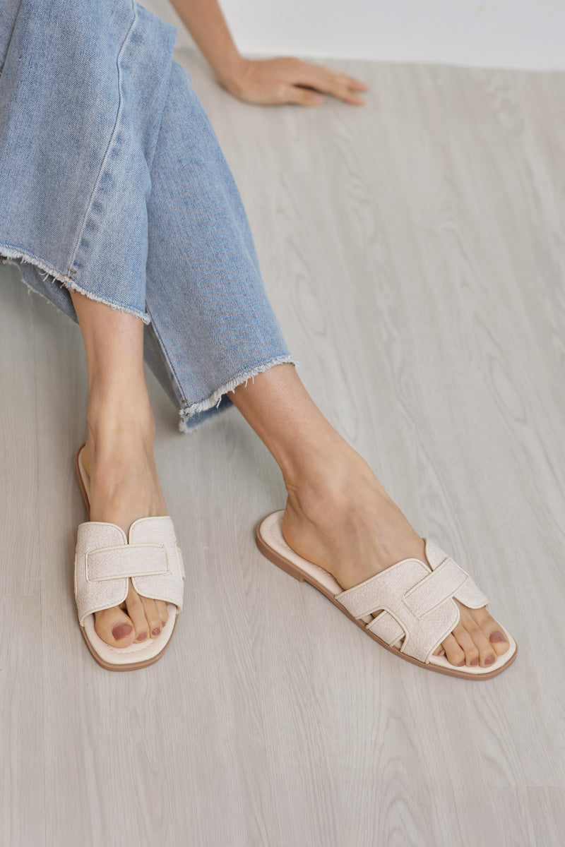 Rayla Interlocking Sliders in Waterproof Rattan Cream