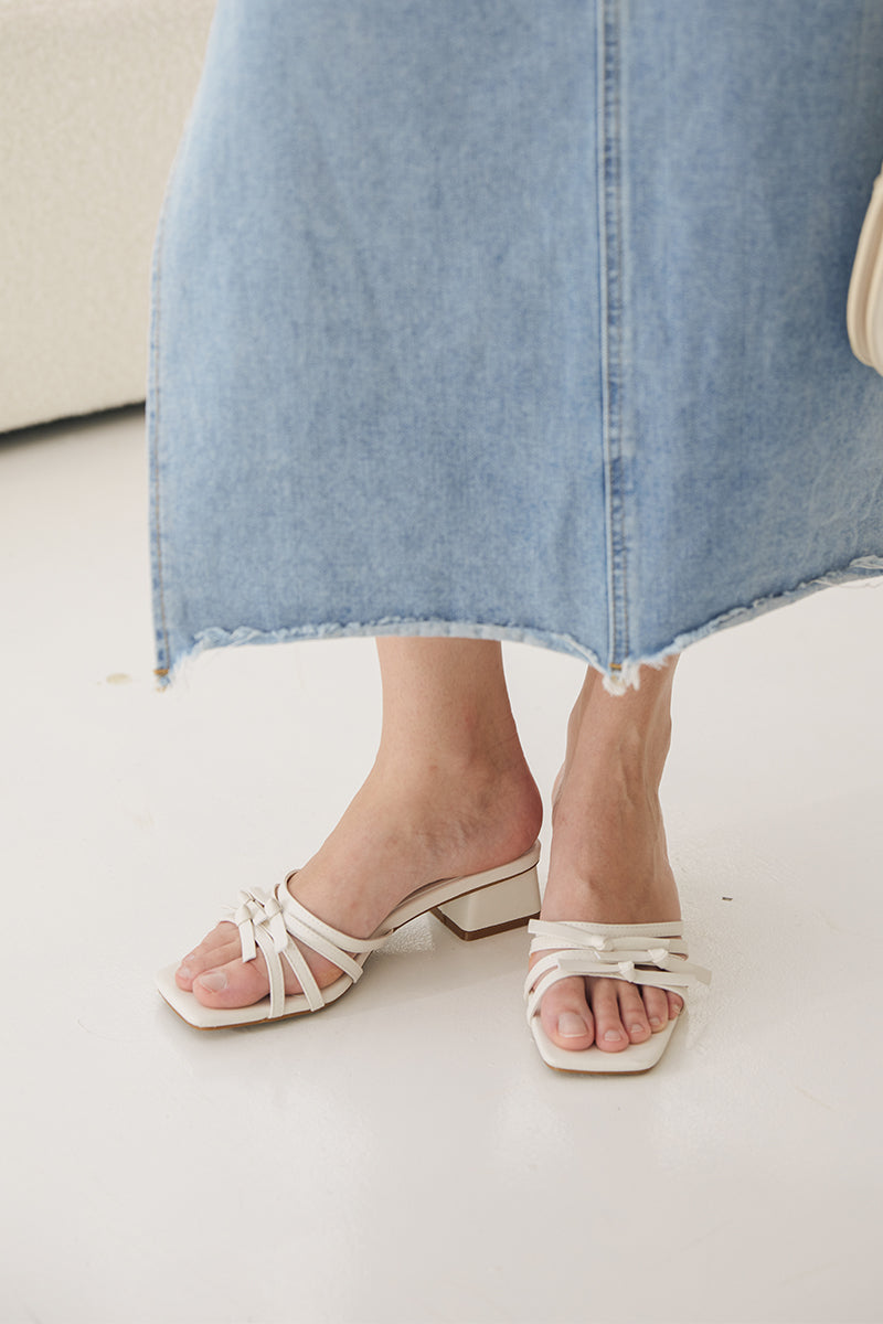 Rosetta Ribbon Heels in Cream