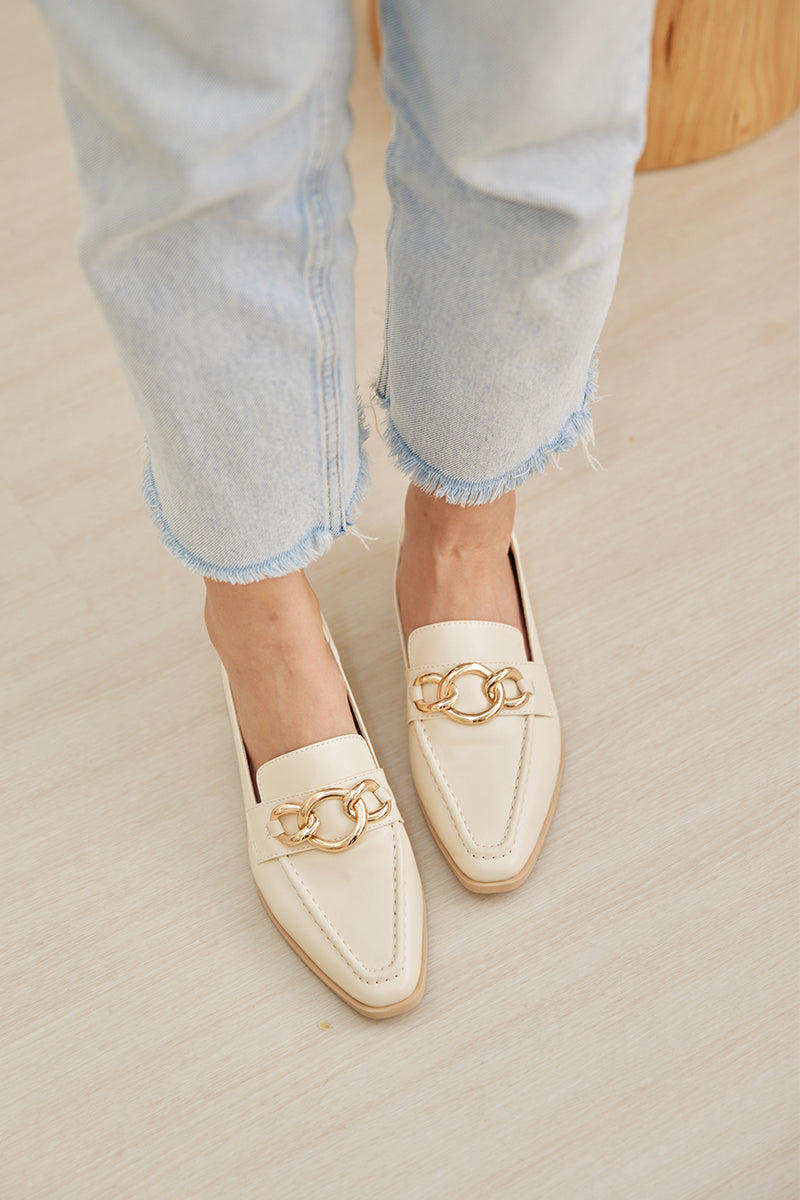 Rowan Chain Loafers in Cream