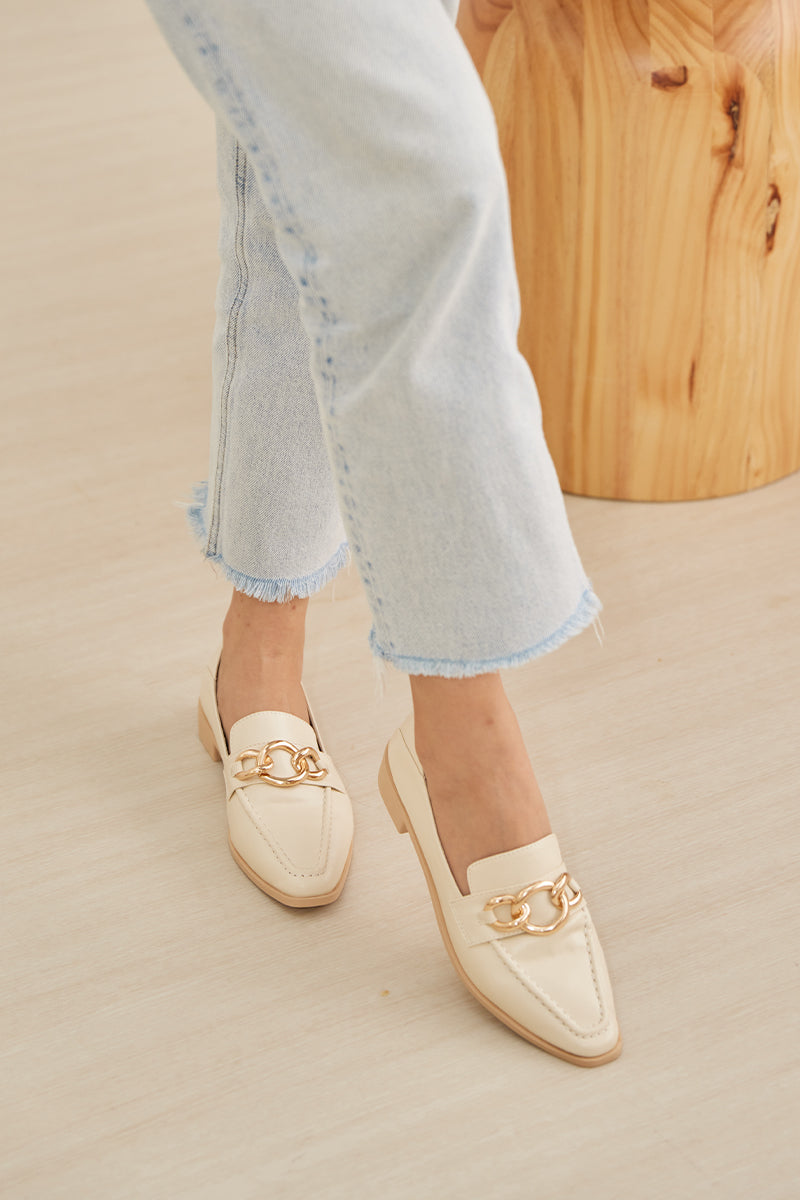 Rowan Chain Loafers in Cream