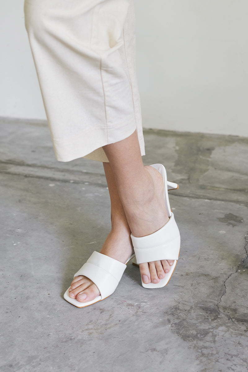 Taffy Puffy Heels in White