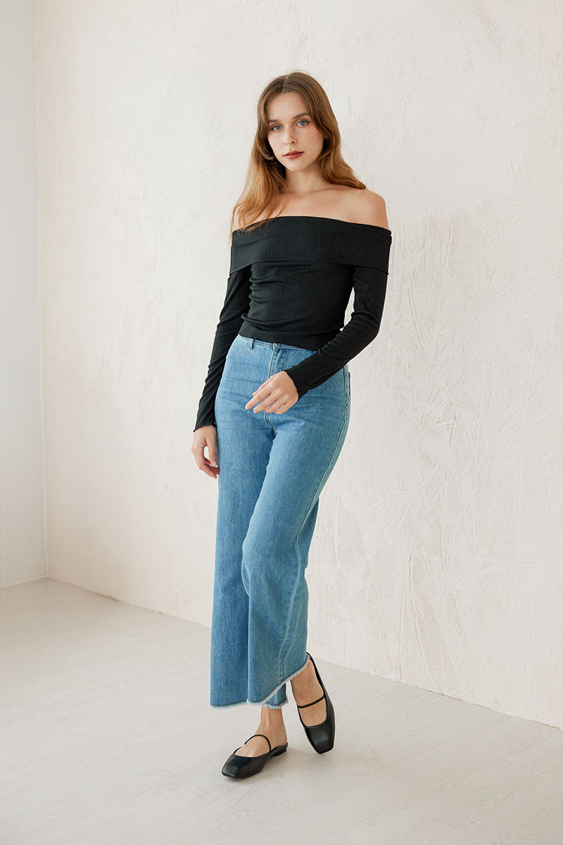Greyer Slip-on Mule in Black