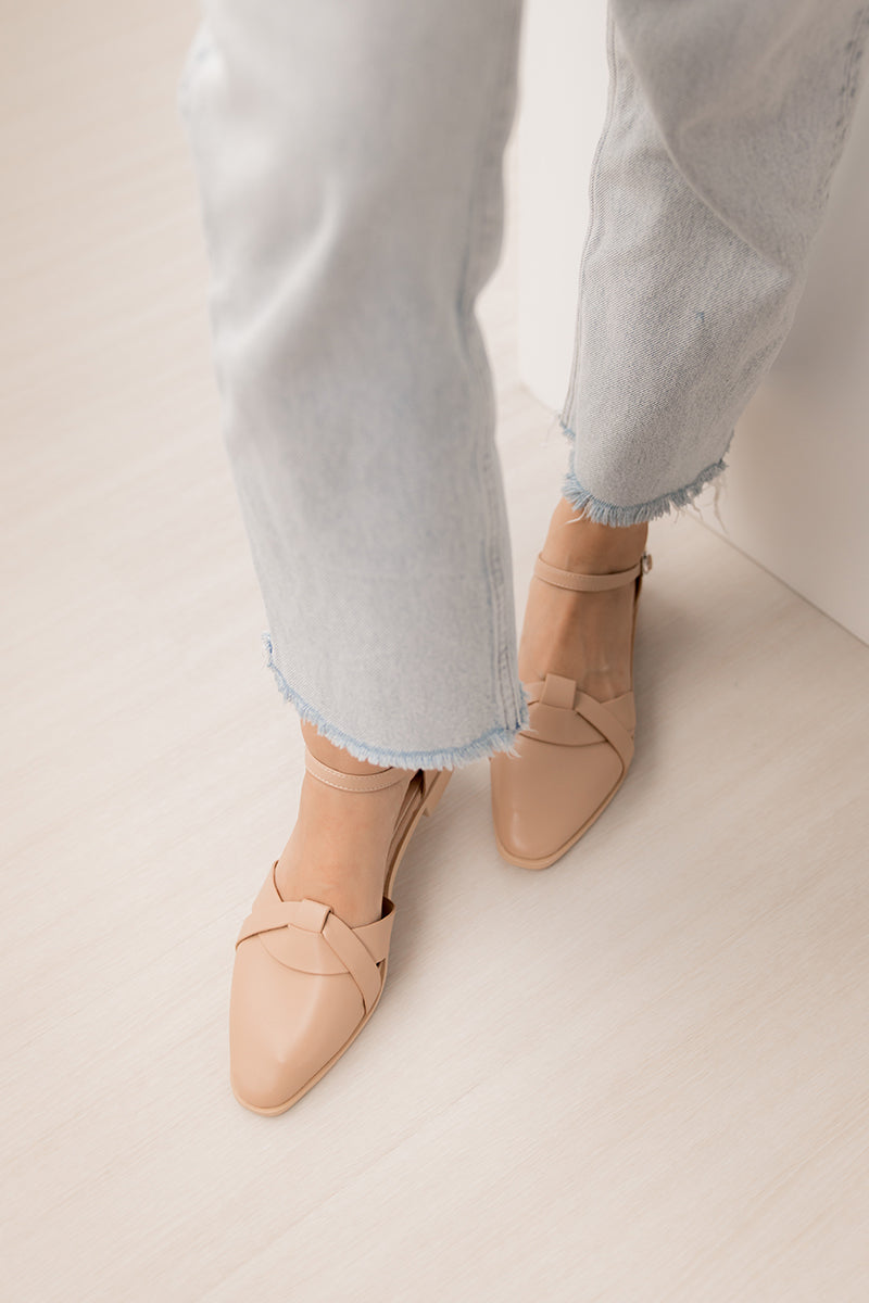 River Weaved Flats in Nude